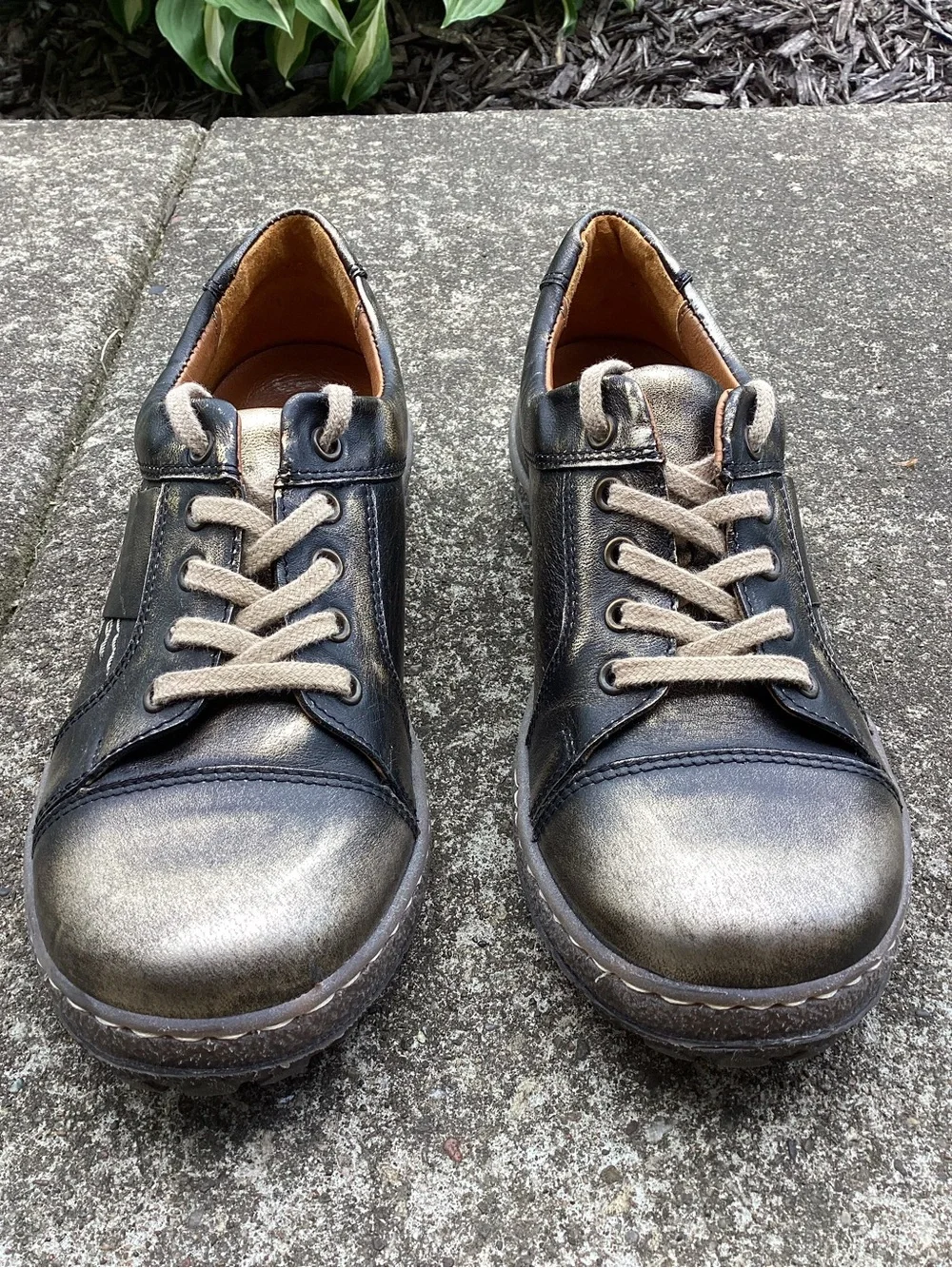 V‎ Italia Genuine Leather Bronze Metallic Comfort Walking Shoes EU 39 US 8.5